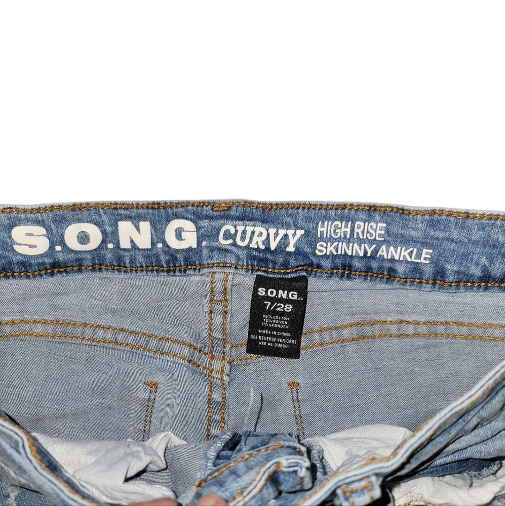 S.O.N.G. Blue Distressed Curvy High Rise Skinny Ankle Jeans 7/28 Juniors - Picture 3 of 6